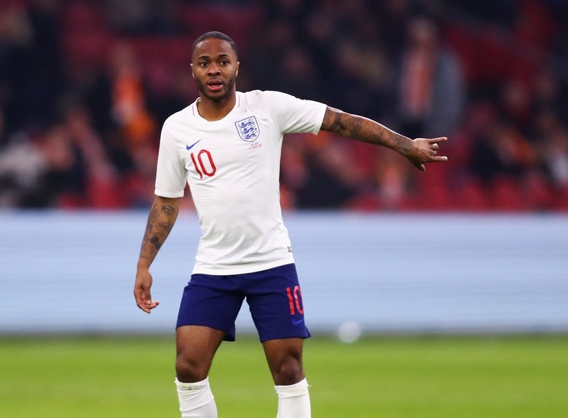 Anglia stawia Hiszpanię w niebezpieczeństwie po pokonaniu Hiszpanii