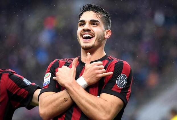 AC milan 3 Chievo 2! Przebudzenie AC Milan Andre Silva